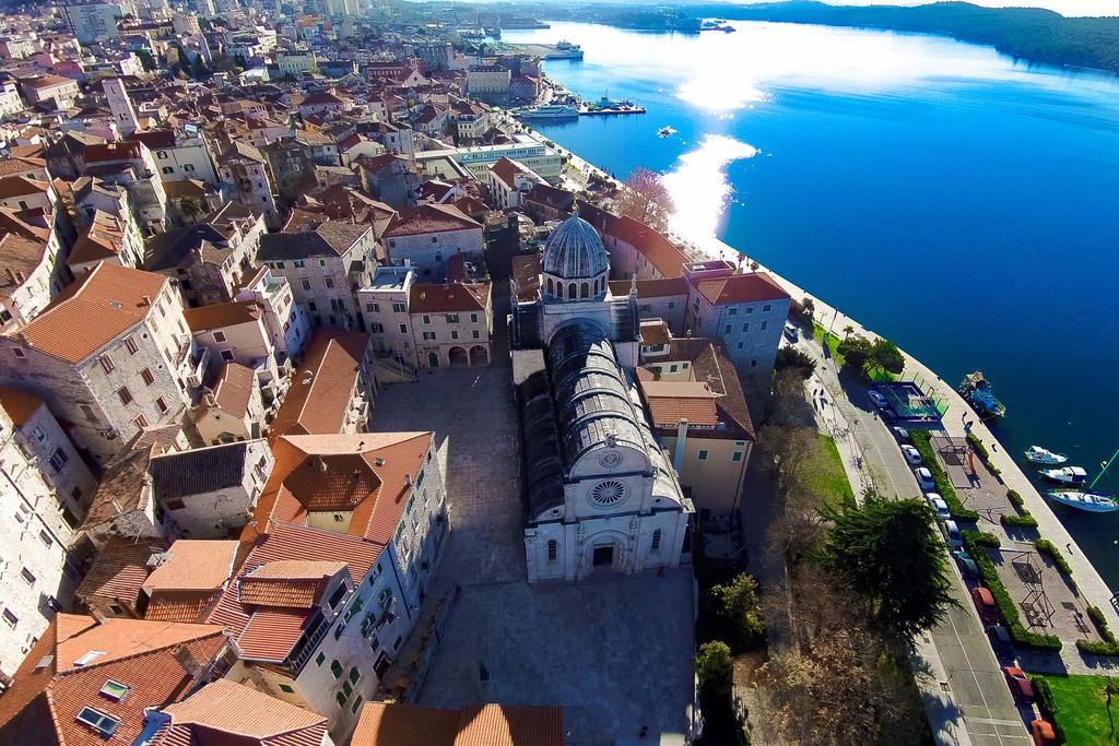 Micro Rooms Sibenik Exterior photo